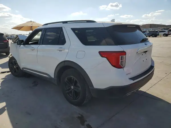 1FMSK7DH8LGC79555 2020 FORD EXPLORER - Image 2