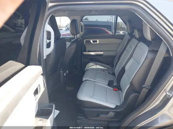 1FMSK7DH8MGA24292 2021 FORD EXPLORER - Image 8