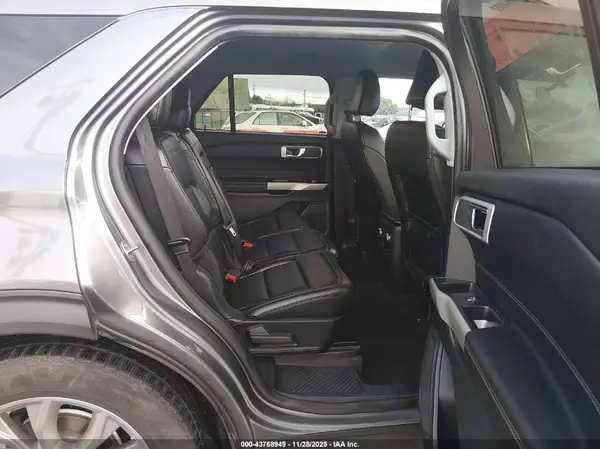 1FMSK7DH8MGA31730 2021 FORD EXPLORER - Image 8