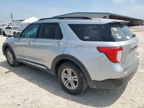 1FMSK7DH8MGA61052 2021 FORD EXPLORER - Image 2