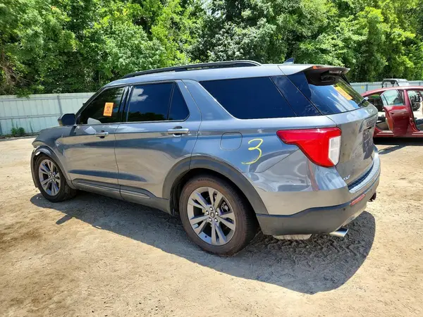1FMSK7DH8MGA78126 2021 FORD EXPLORER - Image 2