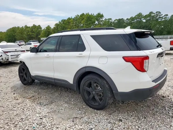1FMSK7DH8MGA94407 2021 FORD EXPLORER - Image 2