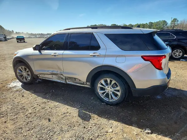 1FMSK7DH8NGA75681 2022 FORD EXPLORER - Image 2