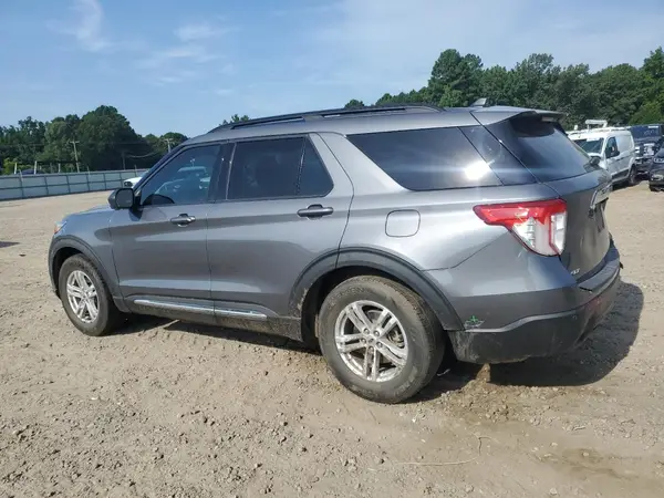1FMSK7DH8NGB00868 2022 FORD EXPLORER - Image 2