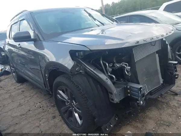 1FMSK7DH8NGB12227 2022 FORD EXPLORER - Image 1