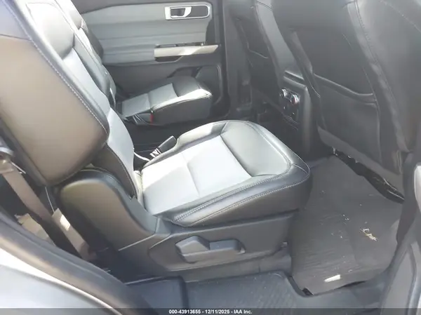 1FMSK7DH8NGB41761 2022 FORD EXPLORER - Image 8