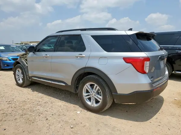 1FMSK7DH8NGB62920 2022 FORD EXPLORER - Image 2