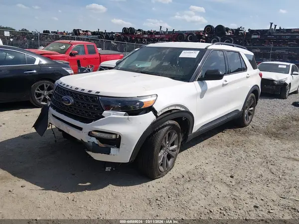 1FMSK7DH8NGB66885 2022 FORD EXPLORER - Image 2