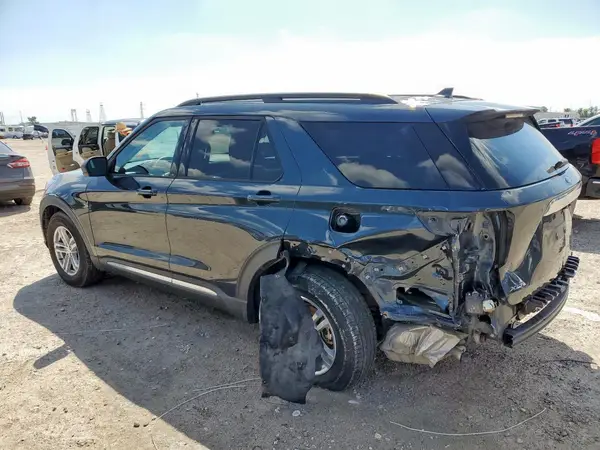 1FMSK7DH8NGB75845 2022 FORD EXPLORER - Image 2