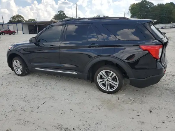 1FMSK7DH8NGB88126 2022 FORD EXPLORER - Image 2
