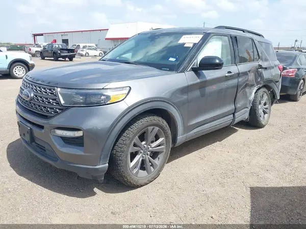 1FMSK7DH8NGB95285 2022 FORD EXPLORER - Image 2