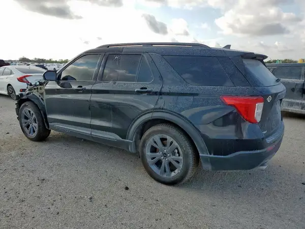 1FMSK7DH8NGC02350 2022 FORD EXPLORER - Image 2