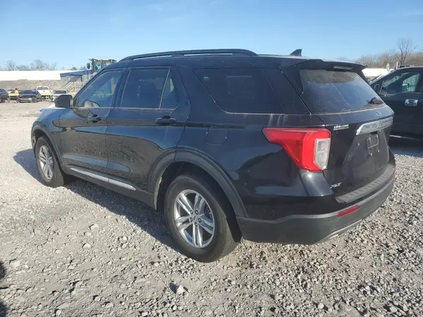 1FMSK7DH8NGC05605 2022 FORD EXPLORER - Image 2