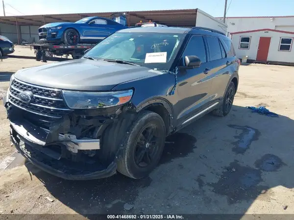 1FMSK7DH8NGC29273 2022 FORD EXPLORER - Image 2