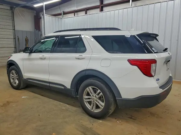 1FMSK7DH8PGA50069 2023 FORD EXPLORER - Image 2