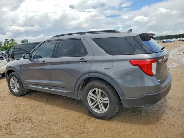 1FMSK7DH8PGB30567 2023 FORD EXPLORER - Image 2