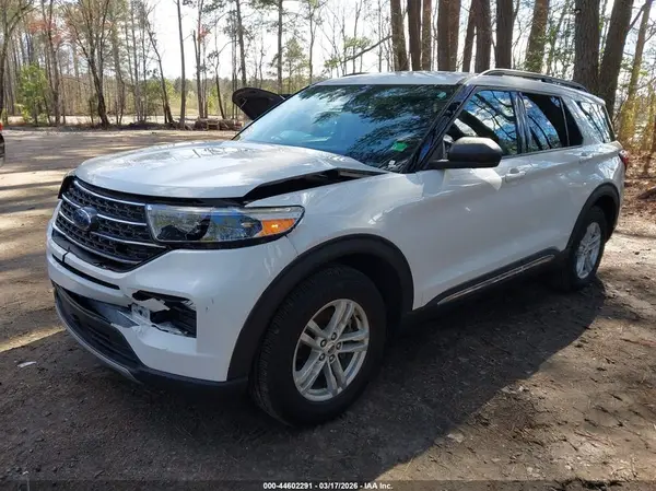 1FMSK7DH8PGB72219 2023 FORD EXPLORER - Image 2