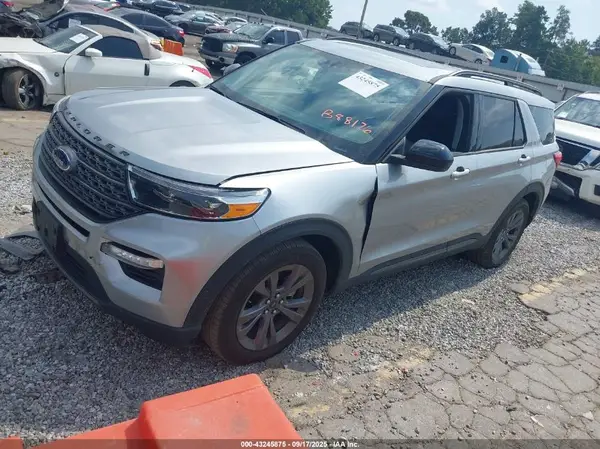 1FMSK7DH8PGB88176 2023 FORD EXPLORER - Image 2