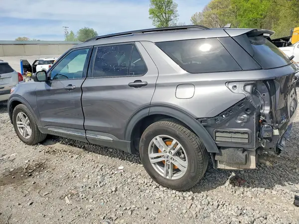 1FMSK7DH8PGC31561 2023 FORD EXPLORER - Image 2