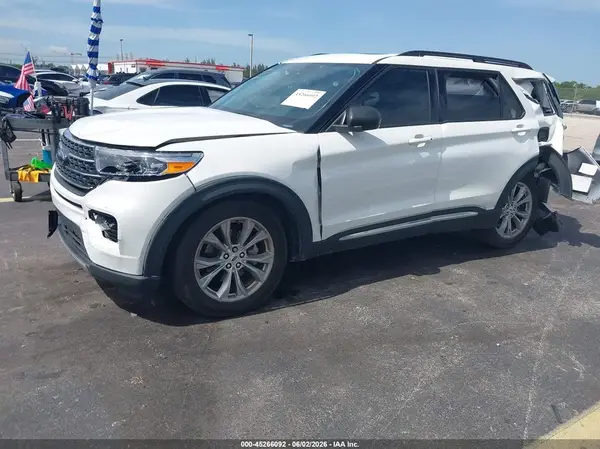 1FMSK7DH8RGA21237 2024 FORD EXPLORER - Image 2