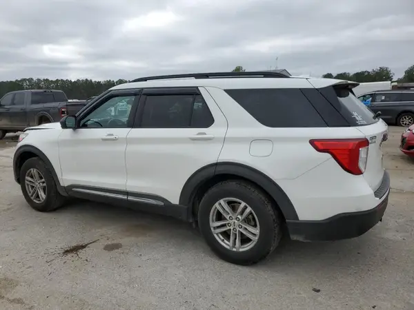 1FMSK7DH9MGC01805 2021 FORD EXPLORER - Image 2