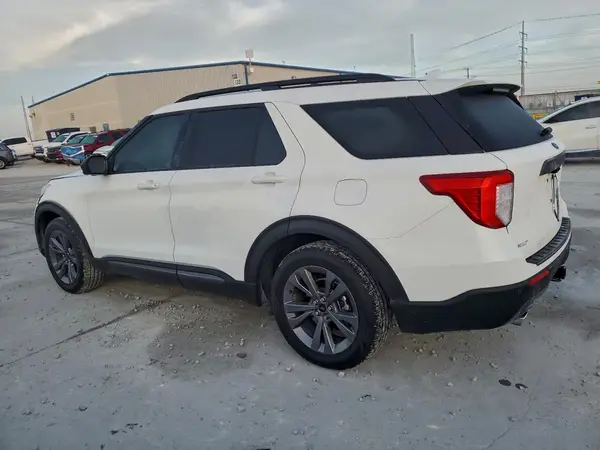 1FMSK7DH9MGC07832 2021 FORD EXPLORER - Image 2