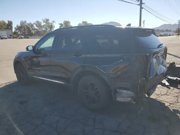 1FMSK7DH9NGA10872 2022 FORD EXPLORER - Image 2