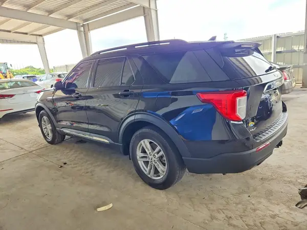 1FMSK7DH9NGA12136 2022 FORD EXPLORER - Image 2