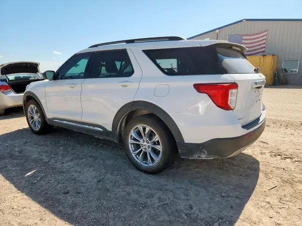 1FMSK7DH9NGA64947 2022 FORD EXPLORER - Image 2