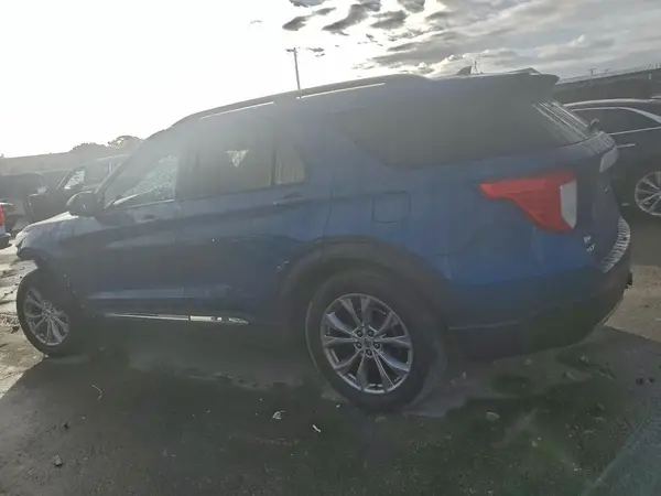 1FMSK7DH9NGA80260 2022 FORD EXPLORER - Image 2