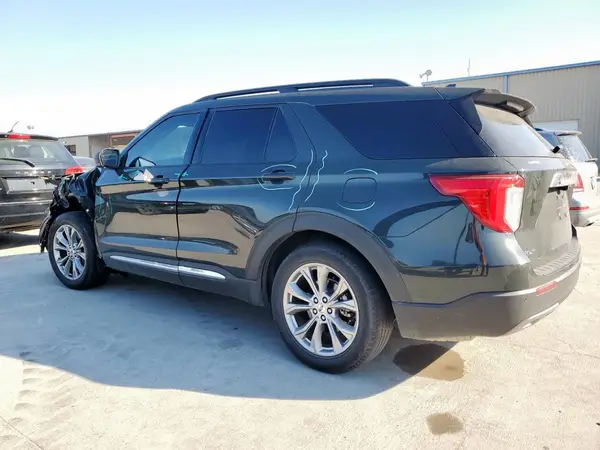 1FMSK7DH9NGA84132 2022 FORD EXPLORER - Image 2