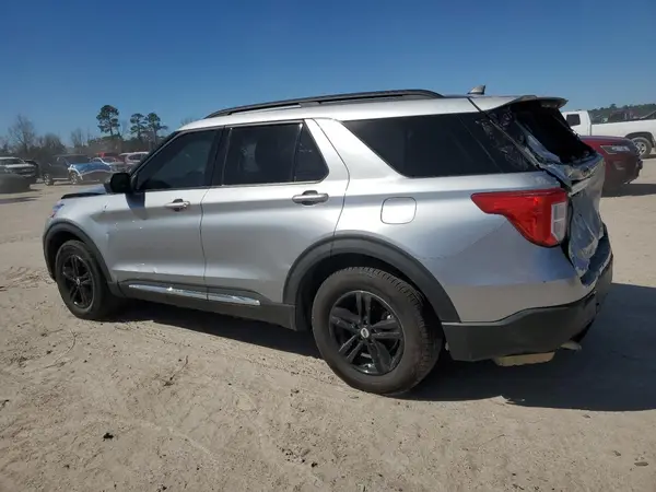 1FMSK7DH9NGB08820 2022 FORD EXPLORER - Image 2