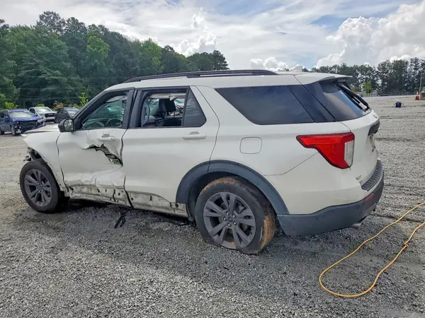1FMSK7DH9NGB38755 2022 FORD EXPLORER - Image 2