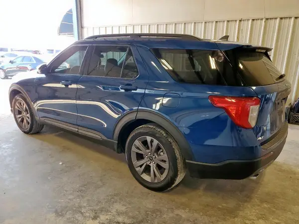 1FMSK7DH9NGB42353 2022 FORD EXPLORER - Image 2