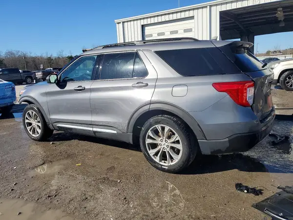 1FMSK7DH9NGB64580 2022 FORD EXPLORER - Image 2