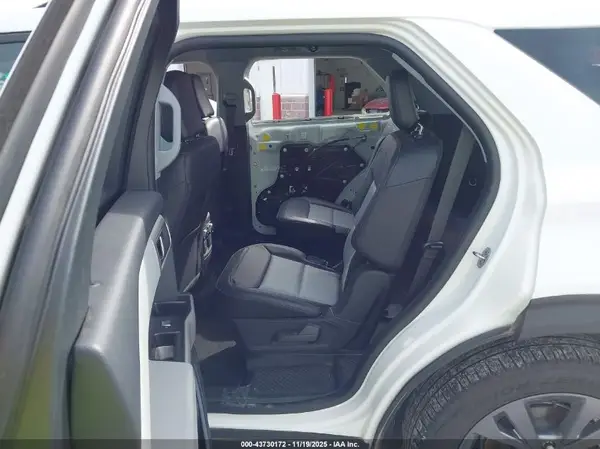 1FMSK7DH9PGB44462 2023 FORD EXPLORER - Image 8