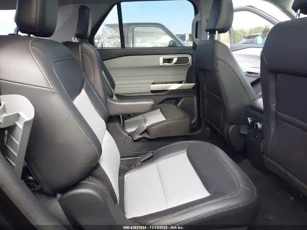 1FMSK7DH9PGB79759 2023 FORD EXPLORER - Image 8