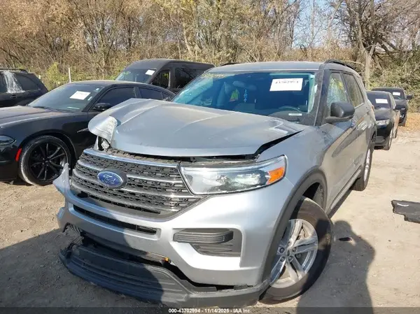 1FMSK7DH9RGA24194 2024 FORD EXPLORER - Image 2