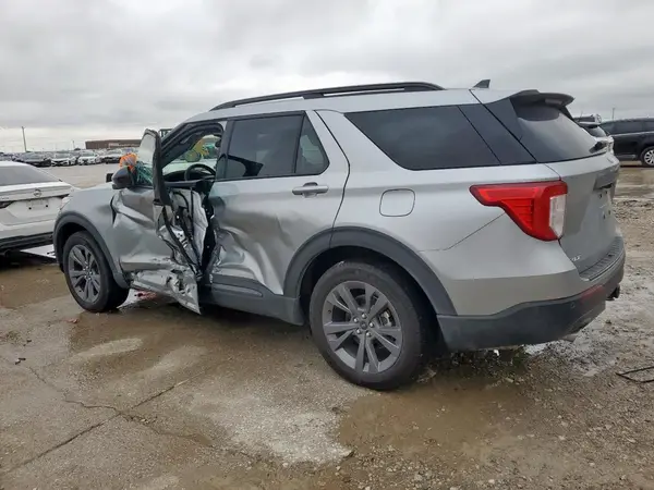 1FMSK7DH9RGA56675 2024 FORD EXPLORER - Image 2