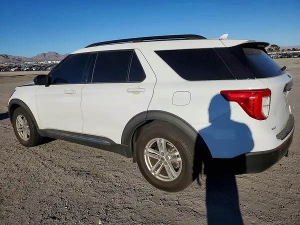 1FMSK7DHXLGB82745 2020 FORD EXPLORER - Image 2