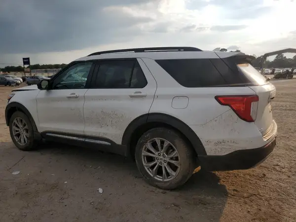 1FMSK7DHXLGC21608 2020 FORD EXPLORER - Image 2