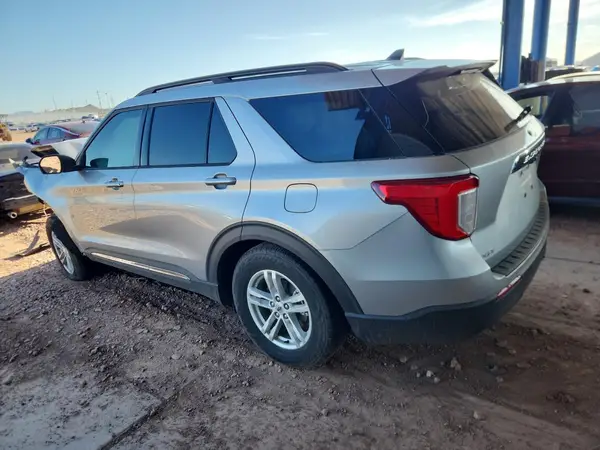 1FMSK7DHXMGA96725 2021 FORD EXPLORER - Image 2