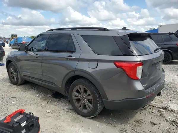 1FMSK7DHXMGB57667 2021 FORD EXPLORER - Image 2