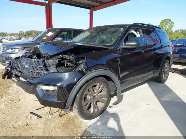 1FMSK7DHXMGB67941 2021 FORD EXPLORER - Image 2