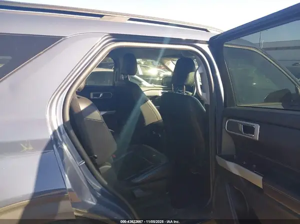 1FMSK7DHXMGB95402 2021 FORD EXPLORER - Image 8