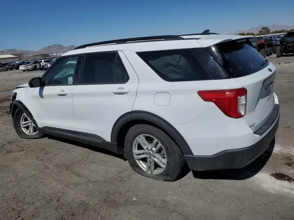 1FMSK7DHXMGB99059 2021 FORD EXPLORER - Image 2