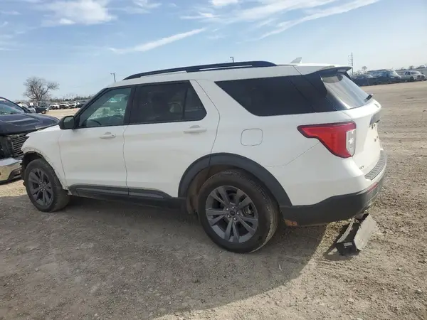 1FMSK7DHXNGA19113 2022 FORD EXPLORER - Image 2