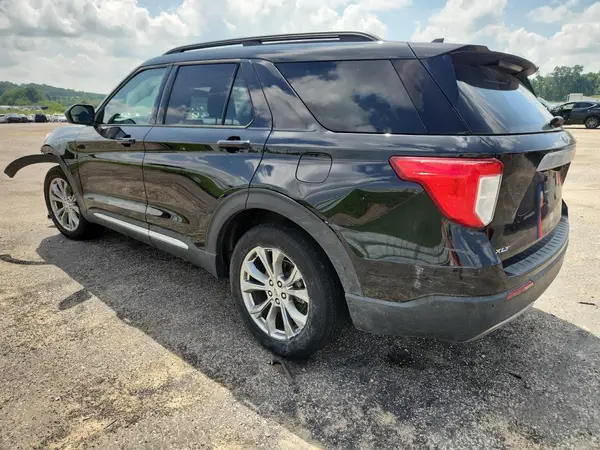 1FMSK7DHXNGA68747 2022 FORD EXPLORER - Image 2
