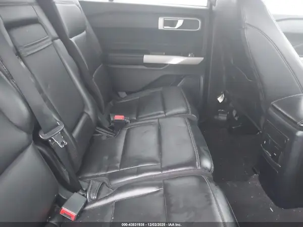 1FMSK7DHXNGB19518 2022 FORD EXPLORER - Image 8