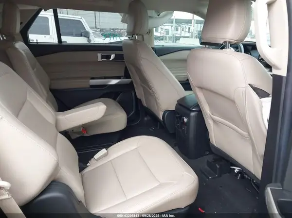 1FMSK7DHXNGB39266 2022 FORD EXPLORER - Image 8